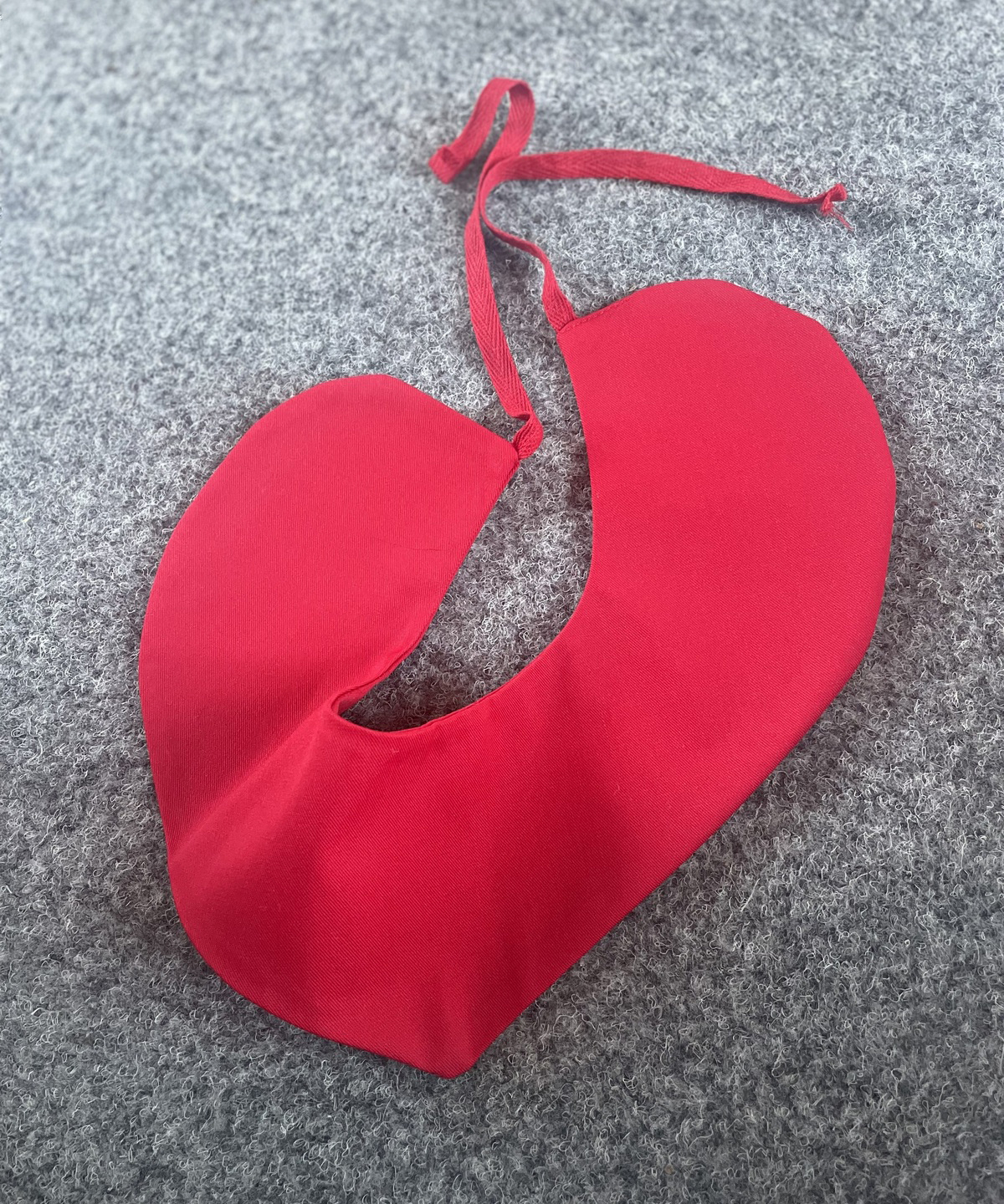 Heart-Hole Collar