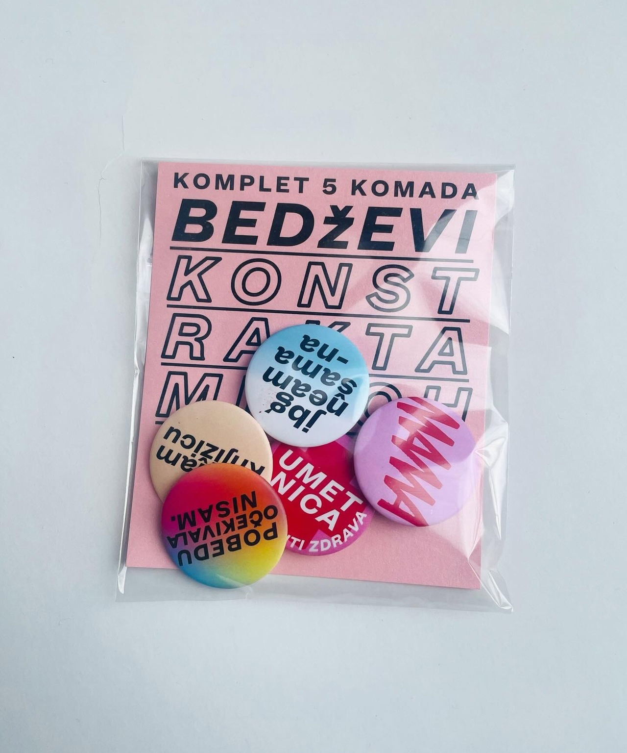 Konstrakta - Badges